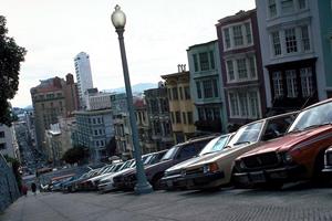 スポーツカーを査定に出す前に考えること