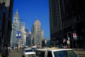 安い・早い・安心の車検工場です